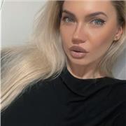 Tutora particular de inglés con estudios universitarios, ofrezco clases adaptadas a niños, jóvenes y adultos de todos los niveles.